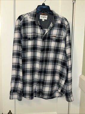 Field & Stream Black and White Plaid Button-Up Shirt